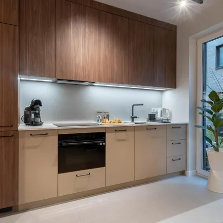 아파트 Lucky Seven No. 2 *