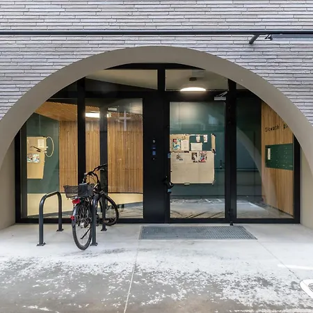 Lucky Seven No. 2 포즈난