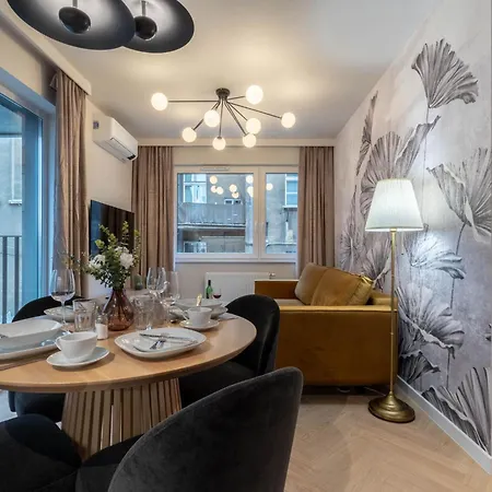 아파트 Lucky Seven No. 2 포즈난